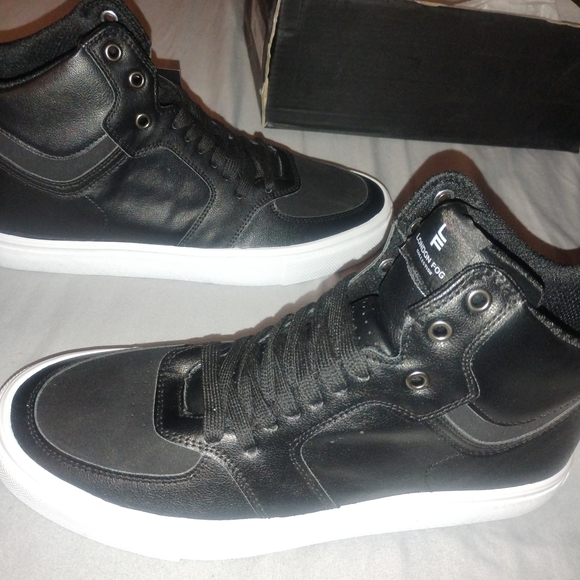 London Fog Black High-Top Sneakers - Picture 1 of 2